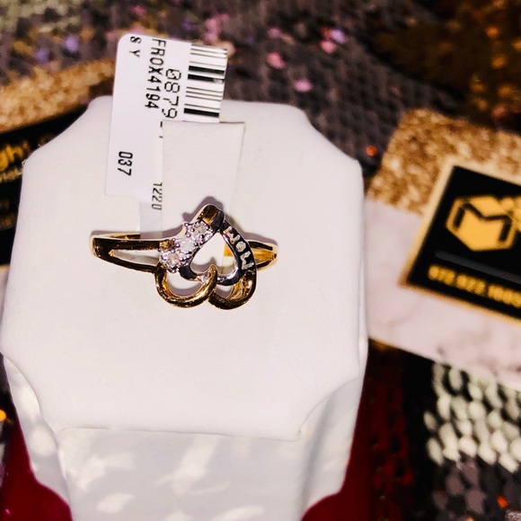 Real Diamond Mom ring for Mother’s Day! A sale so big it’s unbelievable Not CZ! - Picture 3 of 8